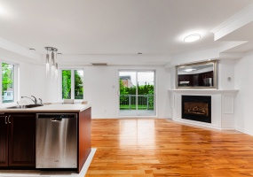 4 Bedrooms Bedrooms, ,2 BathroomsBathrooms,Apartment,For Sale,1110