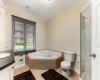 4 Bedrooms Bedrooms, ,2 BathroomsBathrooms,Apartment,For Sale,1110