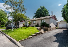 4 Bedrooms Bedrooms, 12 Rooms Rooms,1 BathroomBathrooms,Maison,À vendre,1111
