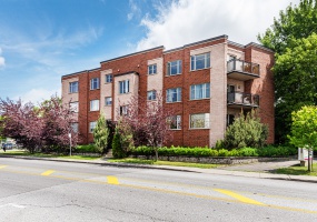 2 Bedrooms Bedrooms, 8 Rooms Rooms,1 BathroomBathrooms,Apartment,For Sale,1115