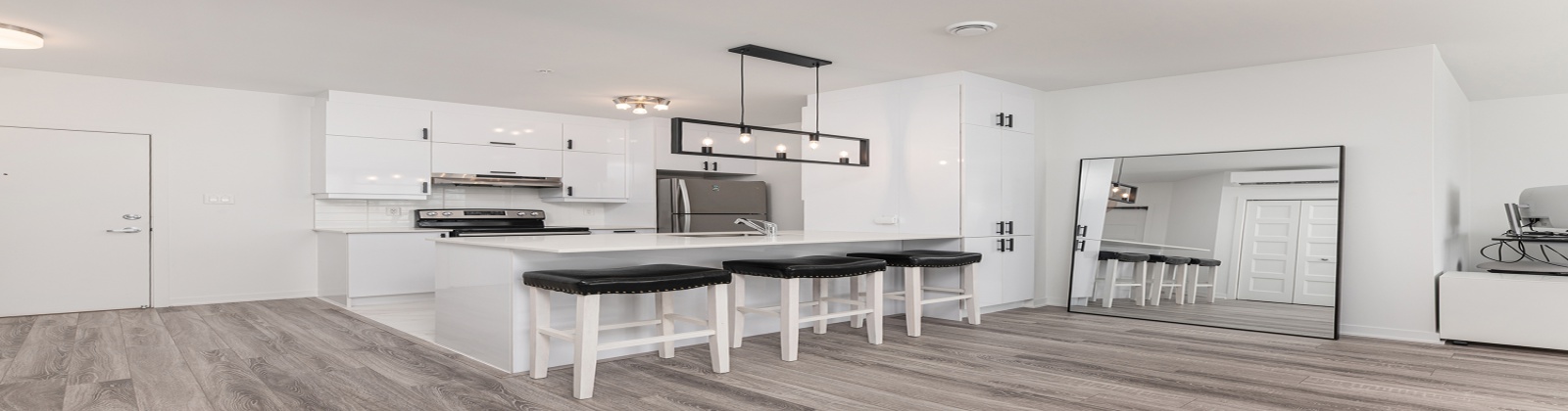 1 Bedroom Bedrooms, 6 Rooms Rooms,1 BathroomBathrooms,Apartment,For Sale,1126