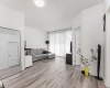 1 Bedroom Bedrooms, 6 Rooms Rooms,1 BathroomBathrooms,Apartment,For Sale,1126