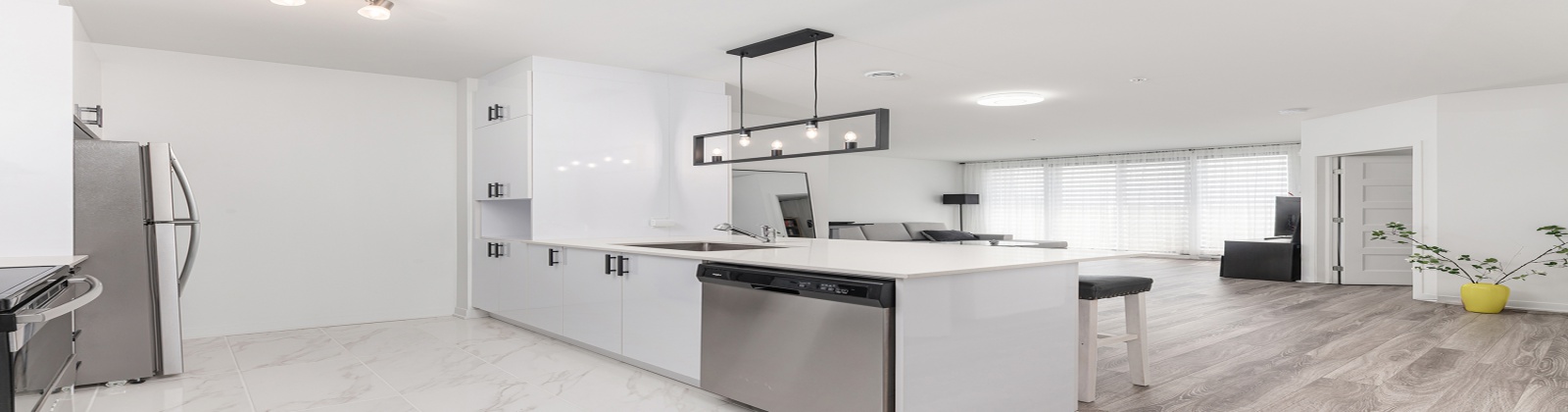 1 Bedroom Bedrooms, 6 Rooms Rooms,1 BathroomBathrooms,Apartment,For Sale,1126