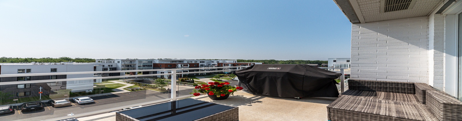 1 Bedroom Bedrooms, 6 Rooms Rooms,1 BathroomBathrooms,Apartment,For Sale,1126