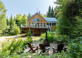 4 Bedrooms Bedrooms, 12 Rooms Rooms,2 BathroomsBathrooms,Maison,For Sale,1130
