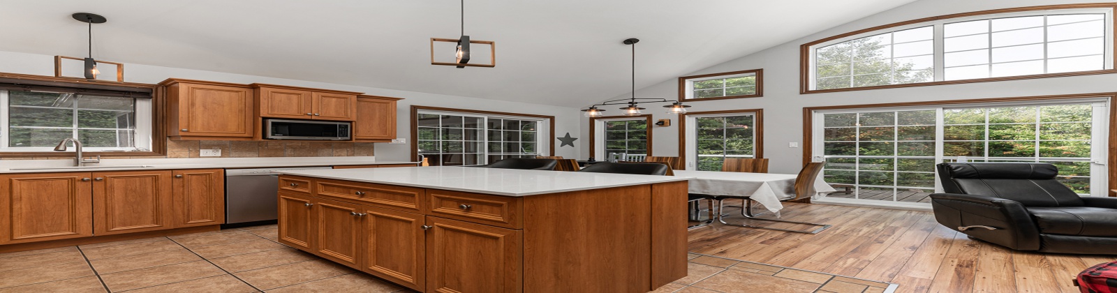 4 Bedrooms Bedrooms, 12 Rooms Rooms,2 BathroomsBathrooms,Maison,For Sale,1130
