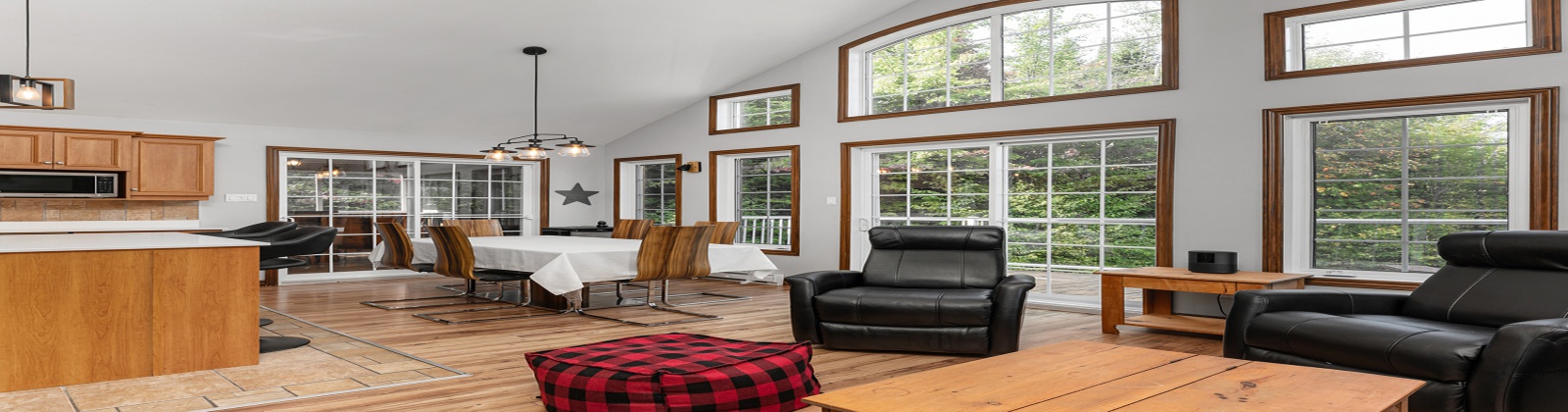 4 Bedrooms Bedrooms, 12 Rooms Rooms,2 BathroomsBathrooms,Maison,For Sale,1130